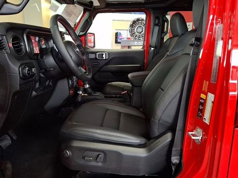 New 2026 Jeep Wrangler Unlimited Rubicon 392 image 9