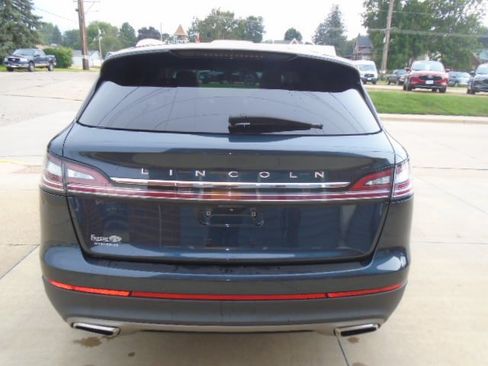 Used 2022 Lincoln Nautilus Reserve w/ Equipment Group 201A AWD/4WD image 5