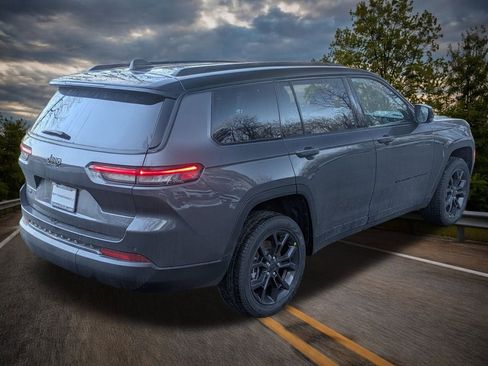 New 2025 Jeep Grand Cherokee L Limited image 3