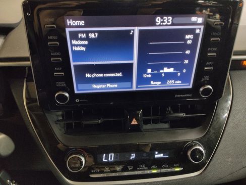 Used 2021 Toyota Corolla LE w/ Carpet Mat Package (TMS) FWD image 25