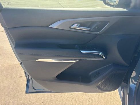 Certified 2026 Chevrolet Traverse LT w/ Driver Confidence Package image 17