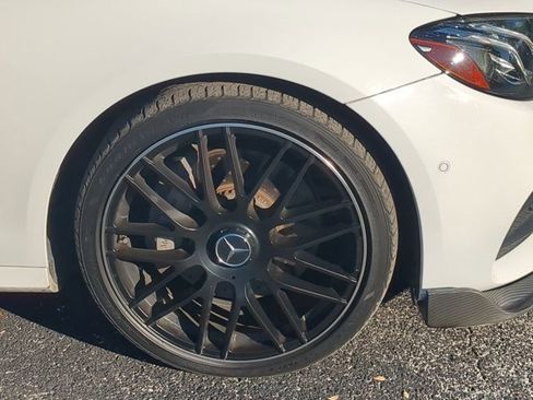 Used 2017 Mercedes-Benz E 300 4MATIC image 11