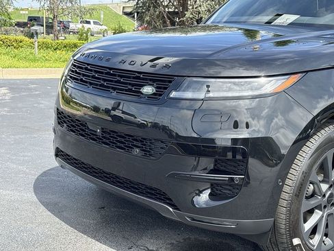 New 2026 Land Rover Range Rover Sport SE AWD/4WD image 9