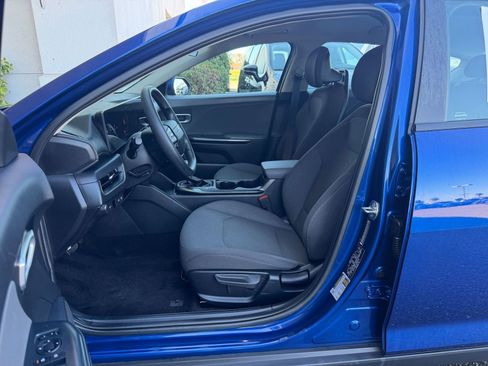 Used 2025 Kia K4 LXS image 37