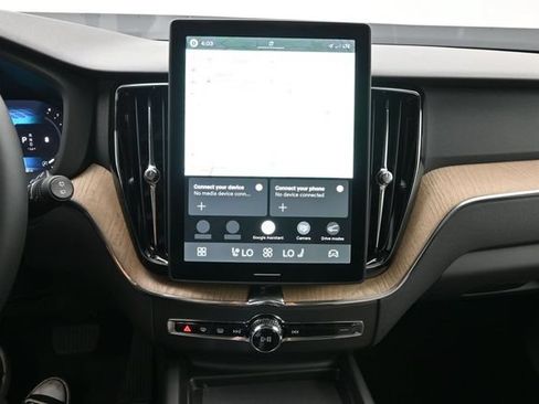 New 2026 Volvo XC60 B5 Core w/ Climate Package AWD/4WD image 14