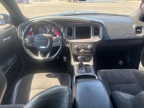 Used 2022 Dodge Charger Scat Pack RWD image 11