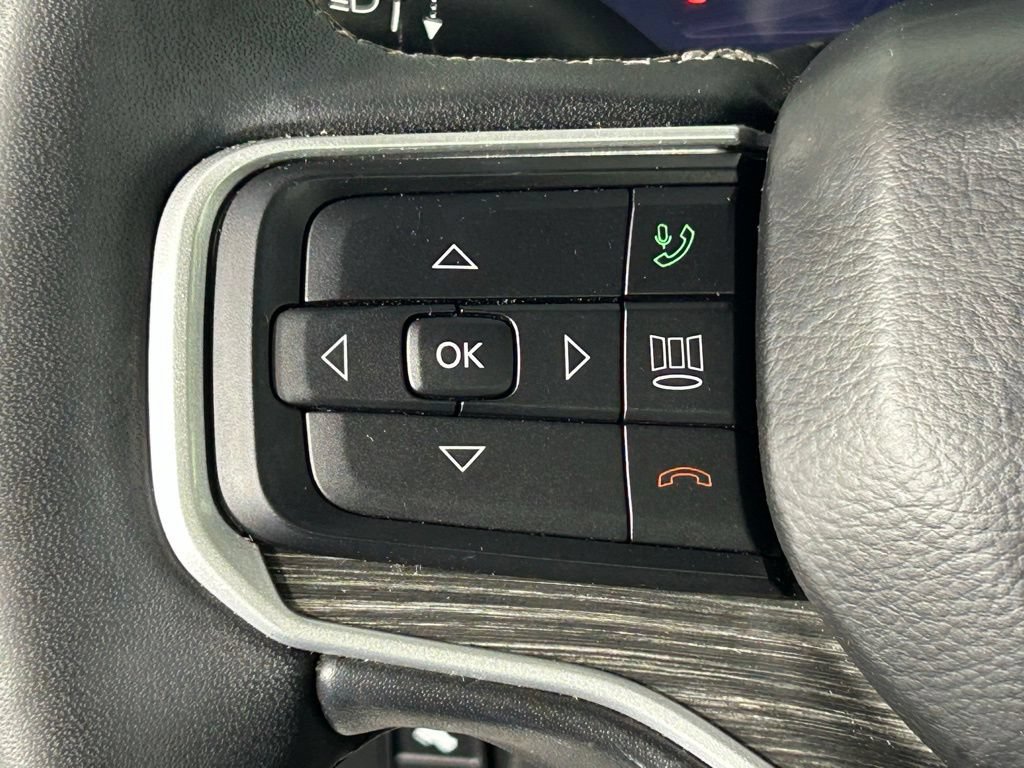 Used 2022 Jeep Wagoneer Series II AWD/4WD image 28