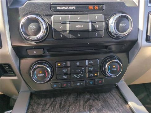 Used 2017 Ford F250 Lariat w/ Chrome Package image 15