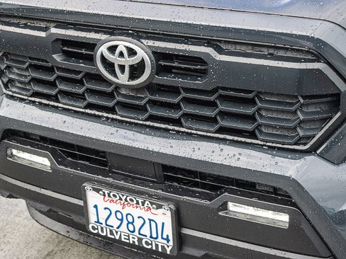 Used 2024 Toyota Tacoma TRD Sport image 6