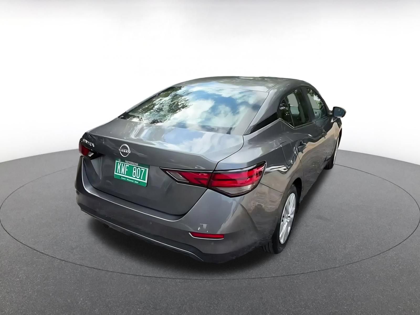 Used 2025 Nissan Sentra S FWD image 13