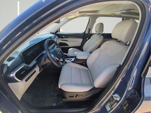 Used 2024 Kia Telluride SX AWD/4WD image 16