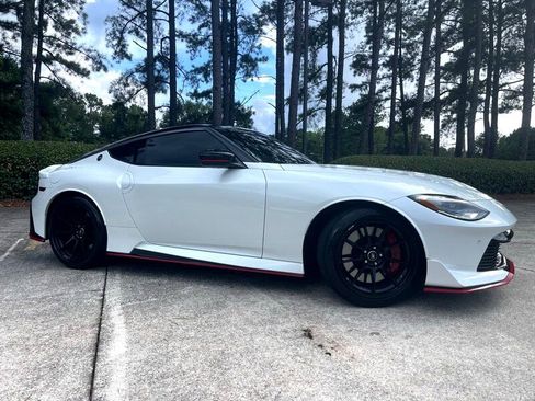 Used 2024 Nissan Z NISMO w/ Floor Mat Package image 11