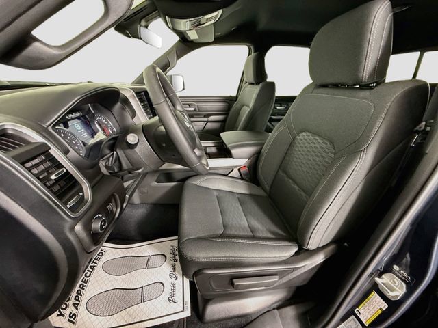Used 2026 RAM 1500 Express AWD/4WD image 19