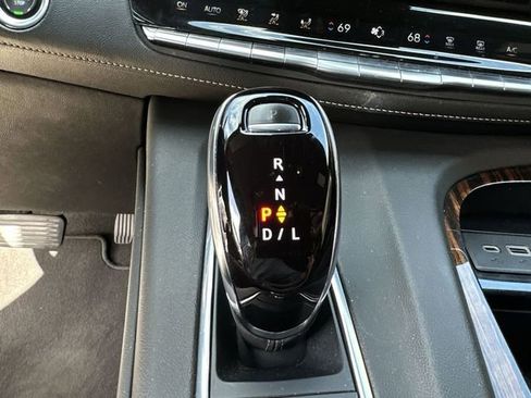 Used 2022 Cadillac Escalade Premium Luxury w/ LPO, Illumination Package RWD image 27