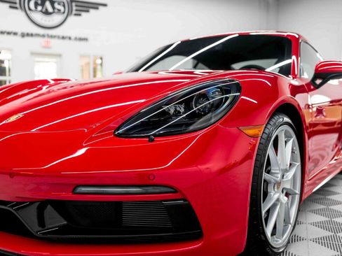 Used 2024 Porsche 718 Cayman GTS RWD image 12
