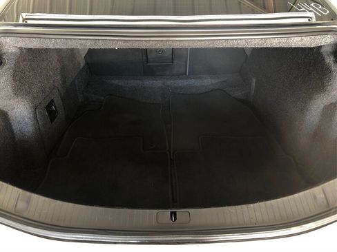 Used 2017 Cadillac XTS Luxury image 11