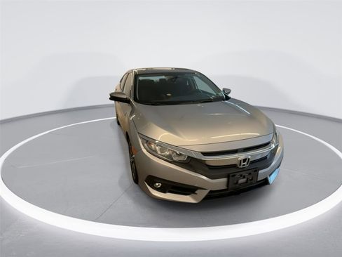 Used 2017 Honda Civic EX-T image 1