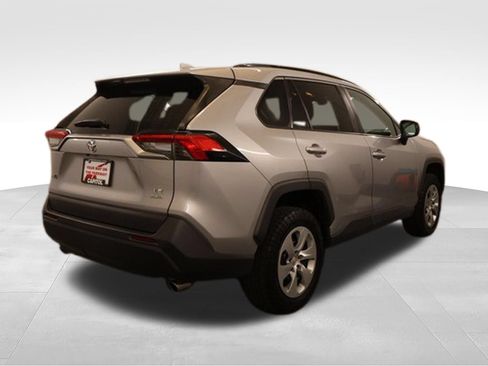 Used 2020 Toyota RAV4 LE w/ Carpet Mat Package AWD/4WD image 2