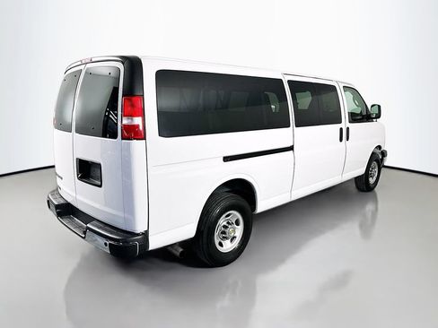 Used 2024 Chevrolet Express 3500 LT w/ LT Preferred Equipment Group RWD image 7
