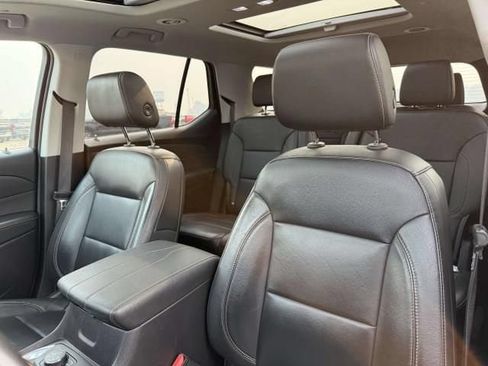 Used 2020 Chevrolet Traverse LT w/ LT Premium Package AWD/4WD image 15