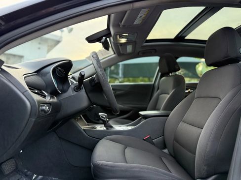 Used 2022 Chevrolet Malibu LT image 11