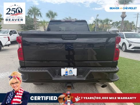 Used 2023 Chevrolet Silverado 2500 LT w/ Midnight Edition AWD/4WD image 5