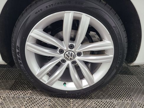 Used 2018 Volkswagen Passat 2.0T SE image 17