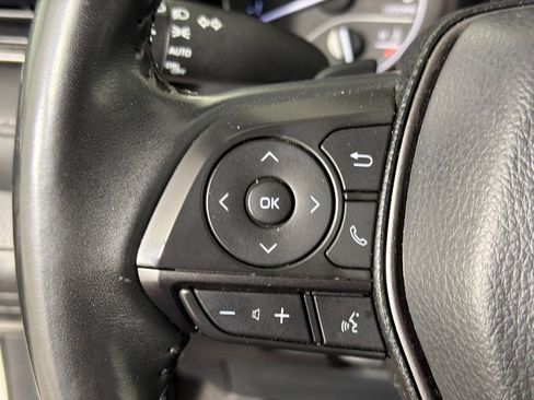 Used 2023 Toyota Camry SE image 24