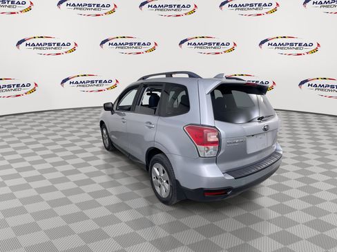 Used 2018 Subaru Forester 2.5i Premium AWD/4WD image 6