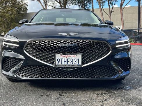 Used 2025 Genesis G70 2.5T image 4
