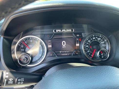 Used 2019 RAM 1500 Big Horn AWD/4WD image 18