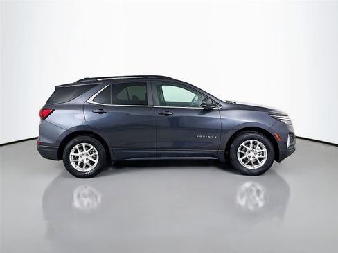 Used 2022 Chevrolet Equinox LT image 8