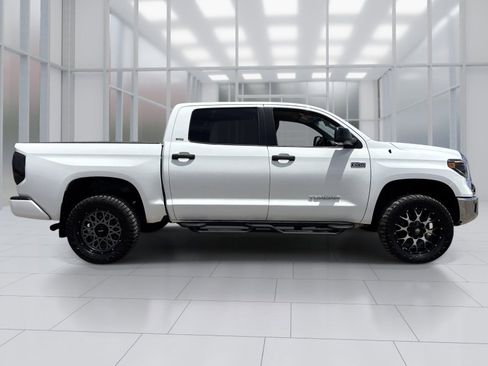 Used 2016 Toyota Tundra SR5 w/ SR5 Upgrade Package RWD image 7