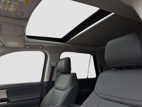 New 2025 Ford Expedition Max Active image 15