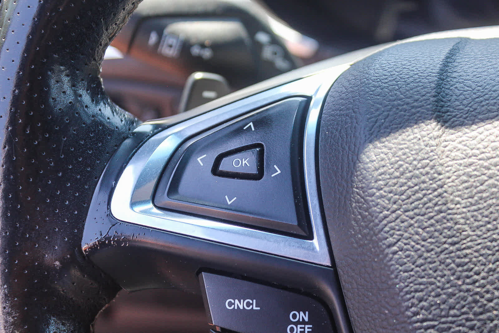 Used 2019 Ford Edge ST w/ Equipment Group 401A AWD/4WD image 28