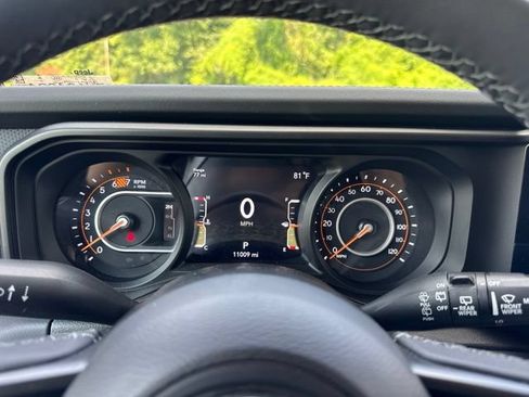 Used 2026 Jeep Wrangler Unlimited Rubicon AWD/4WD image 27