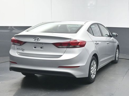 Used 2018 Hyundai Elantra SE w/ Cargo Package image 7