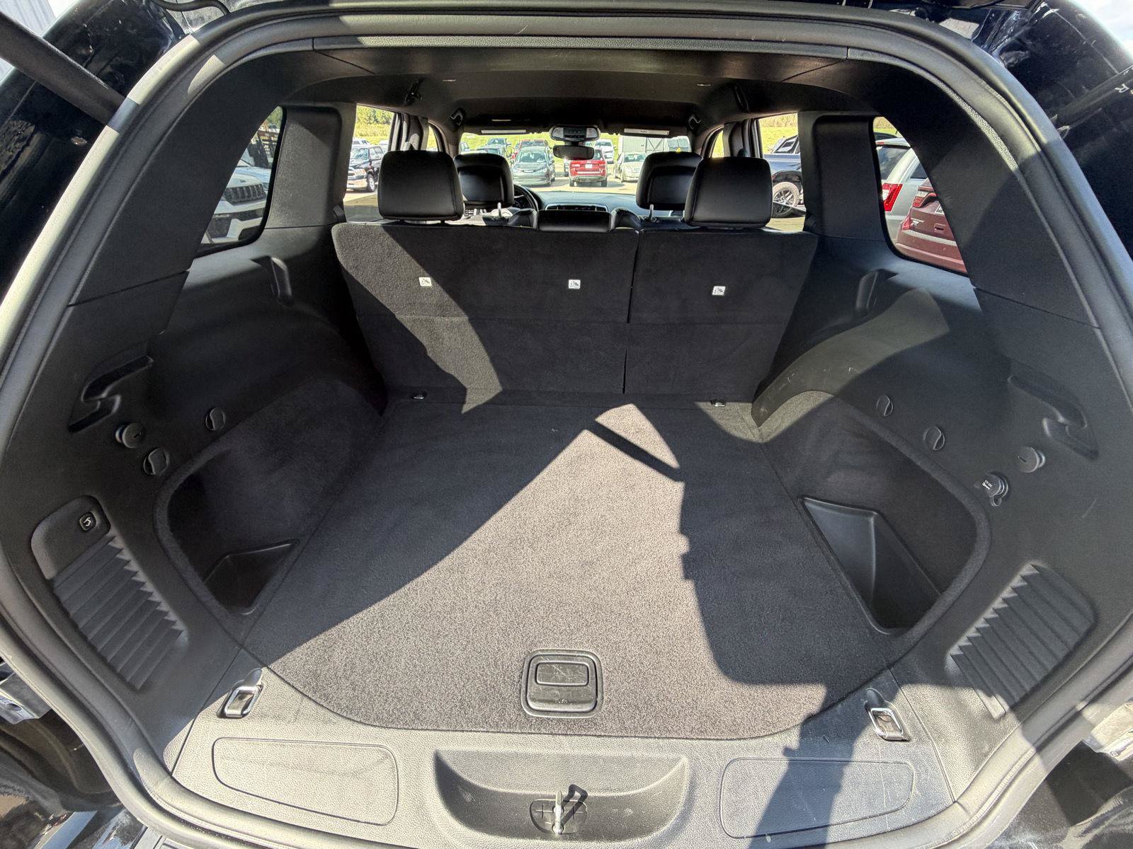 Used 2020 Jeep Grand Cherokee Altitude RWD image 20