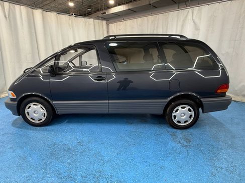 Used 1995 Toyota Previa DX image 6