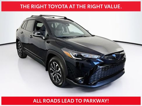 Used 2025 Toyota Corolla Cross AWD Hybrid w/ Moonroof Package image 1