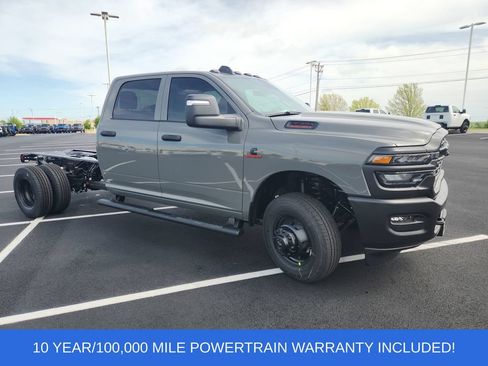 New 2026 RAM 3500 Tradesman AWD/4WD image 2