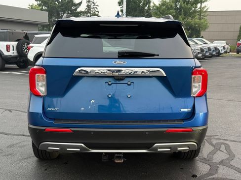 Used 2020 Ford Explorer XLT w/ Equipment Group 202A AWD/4WD image 5