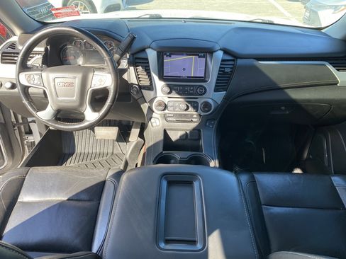 Used 2018 GMC Yukon SLT w/ Premium Edition image 23