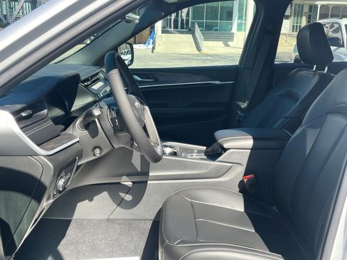 New 2026 Jeep Grand Cherokee Limited image 12