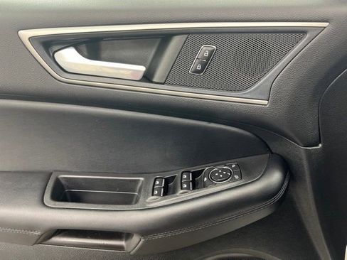 Used 2022 Ford Edge SEL w/ Convenience Package AWD/4WD image 16