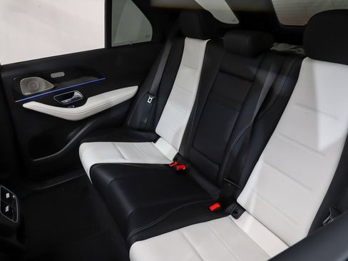 New 2026 Mercedes-Benz GLE 450 4MATIC image 11