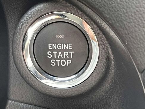 Certified 2025 Subaru Ascent Bronze Edition w/ Onyx Package image 31