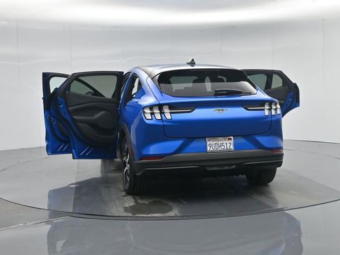 Certified 2025 Ford Mustang Mach-E Select w/ Comfort Package Lite image 32