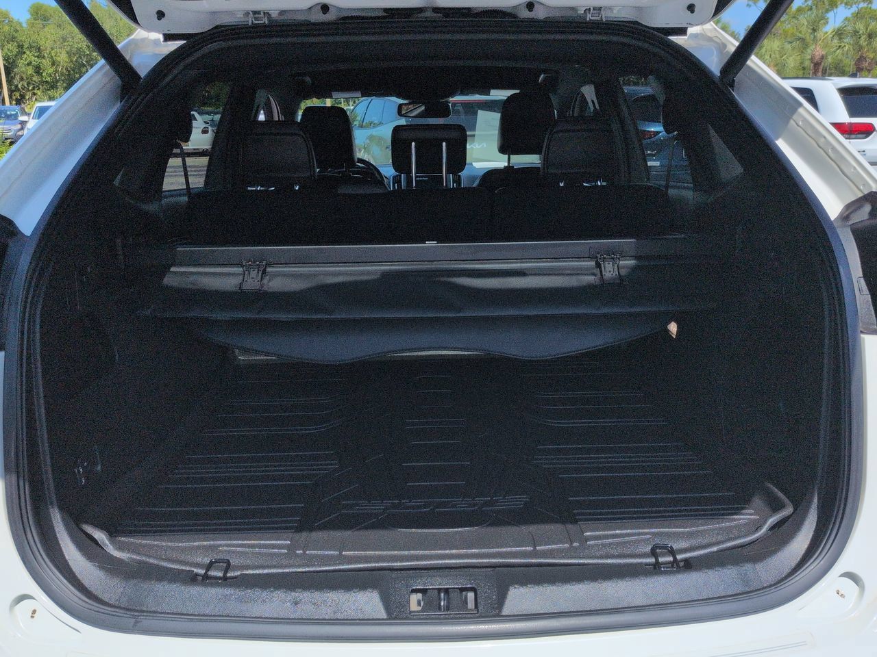 Certified 2024 Ford Edge ST-Line w/ Cargo Accessory Package AWD/4WD image 13