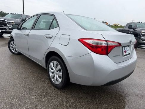 Used 2014 Toyota Corolla LE FWD image 9